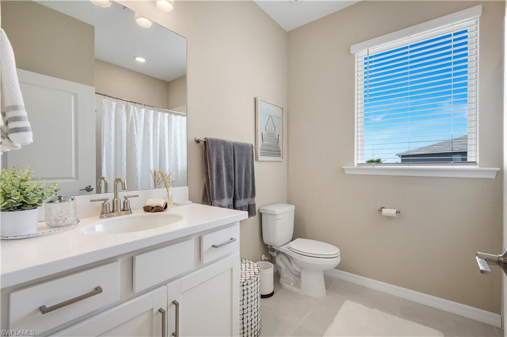11811 Venetian Lagoon Dr 204 Property Photo 28