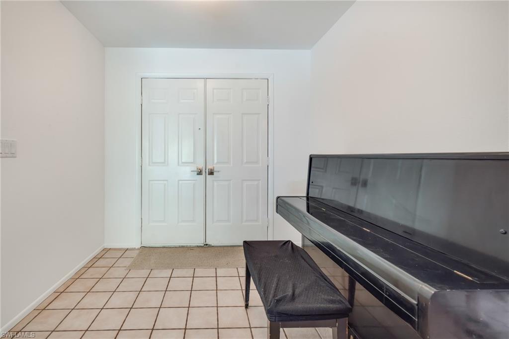 19112 Pine Run Ln Property Photo 27