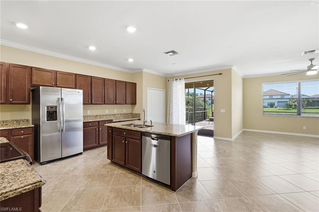 4381 Madagascar Palm Way Property Photo 11
