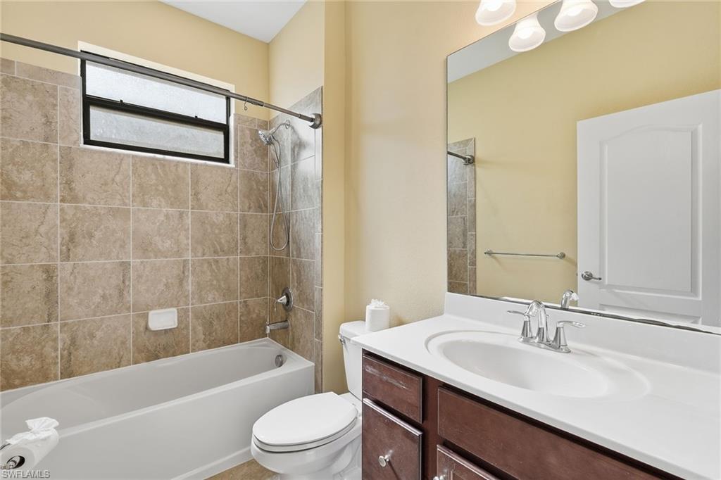 4381 Madagascar Palm Way Property Photo 18