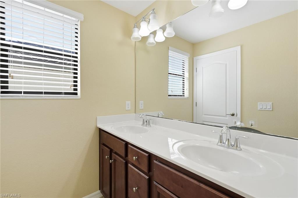 4381 Madagascar Palm Way Property Photo 32