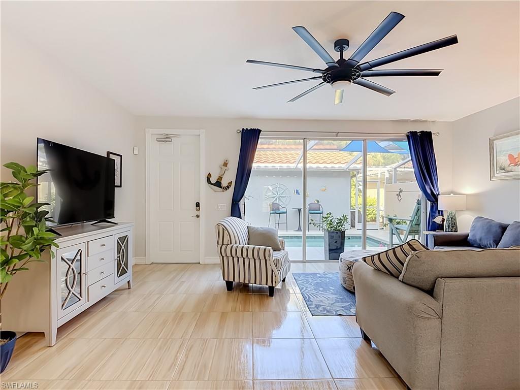 28524 Alessandria Cir Property Photo 6