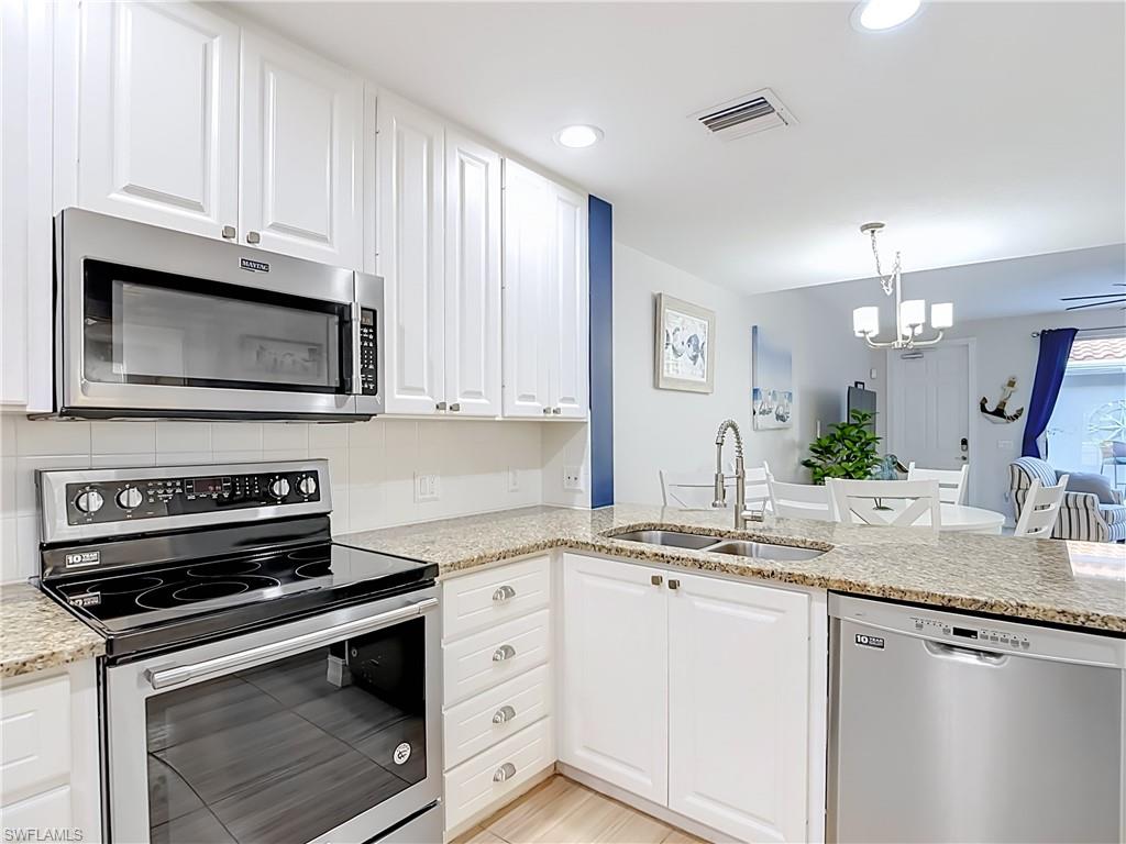 28524 Alessandria Cir Property Photo 13