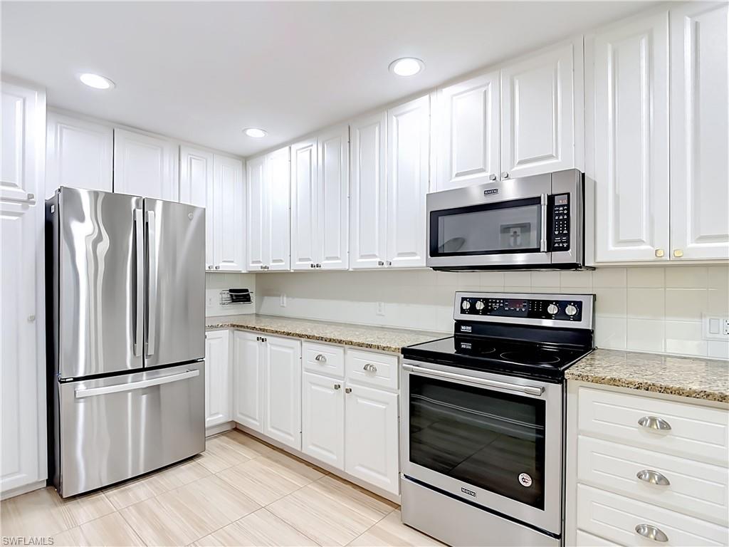 28524 Alessandria Cir Property Photo 15