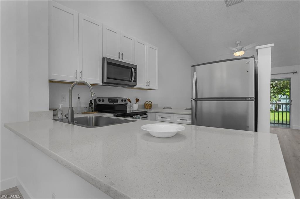 133 Wading Bird Cir 202 Property Photo 8