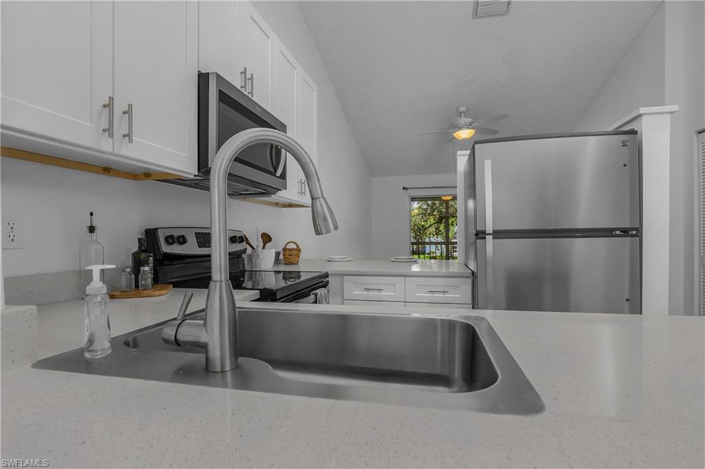 133 Wading Bird Cir 202 Property Photo 9