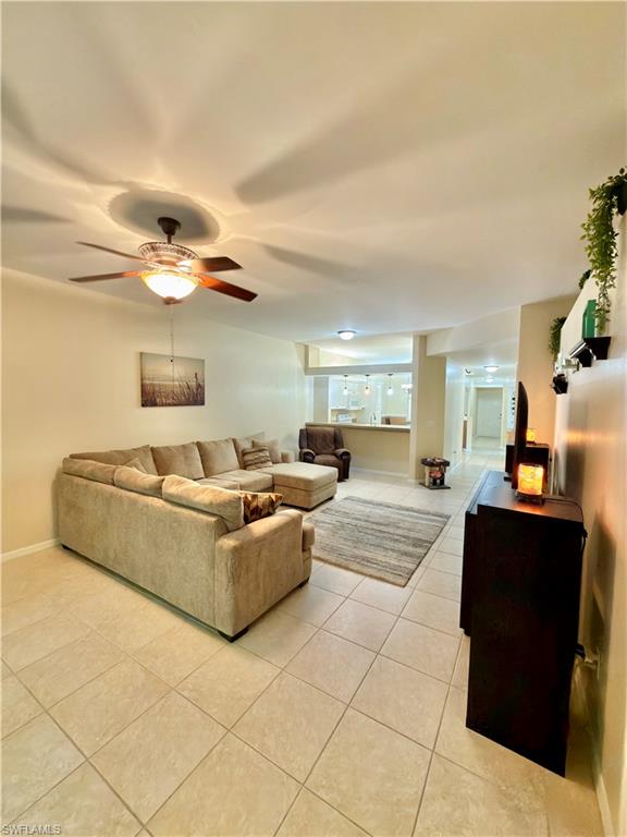517 Robin Hood Cir 101 Property Photo 2