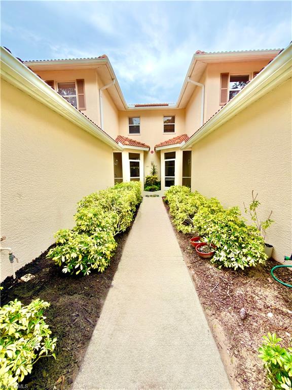517 Robin Hood Cir 101 Property Photo 24
