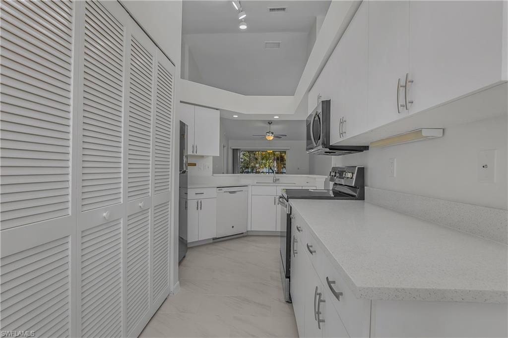 226026418 Property Photo 15