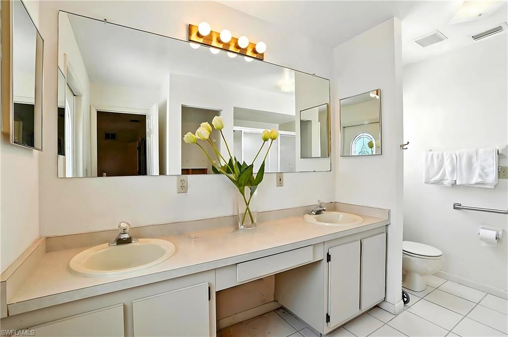 8363 Estero Blvd Property Photo 15
