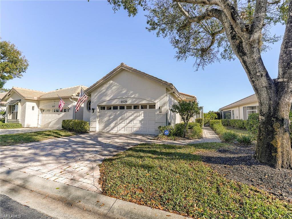 8529 Fairway Bend Dr Property Photo 7