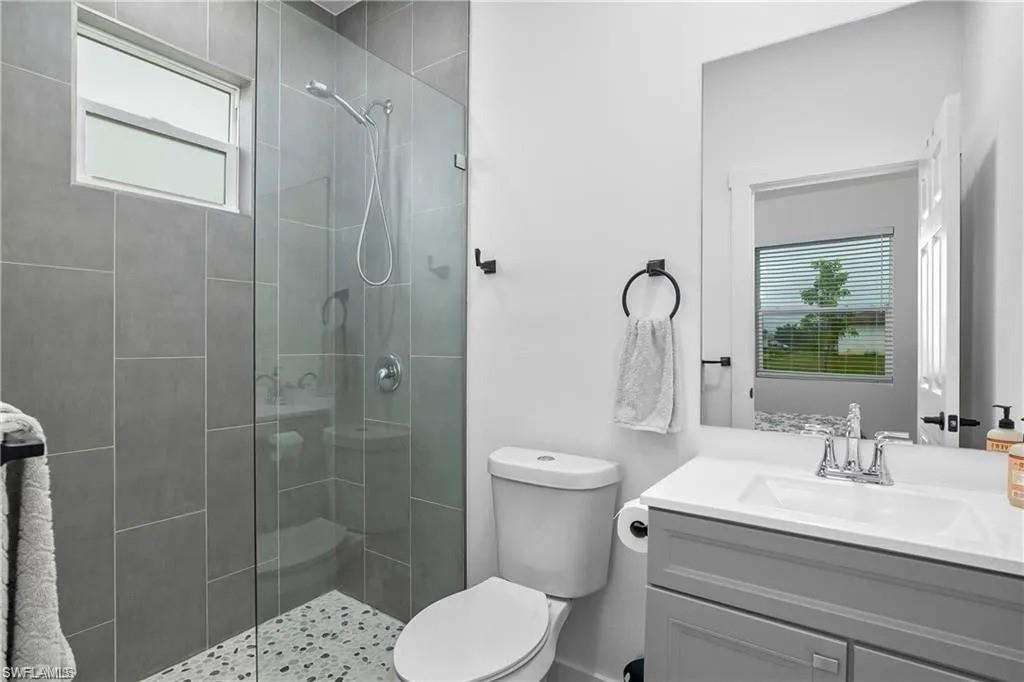 717/719 Gordon Ave S Property Photo 12