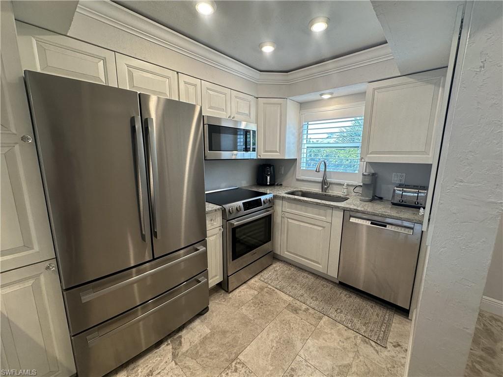 6893 Estero Blvd 426 Property Photo 2
