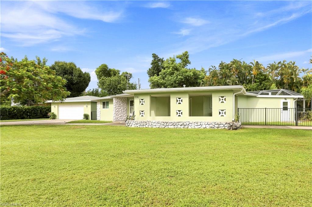 2741 Mcgregor Blvd Property Photo 3