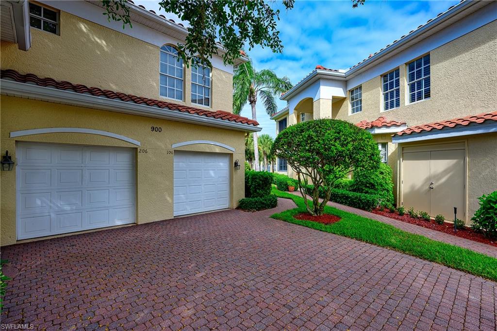 900 L Ambiance CIR 9-106 Property Photo 1
