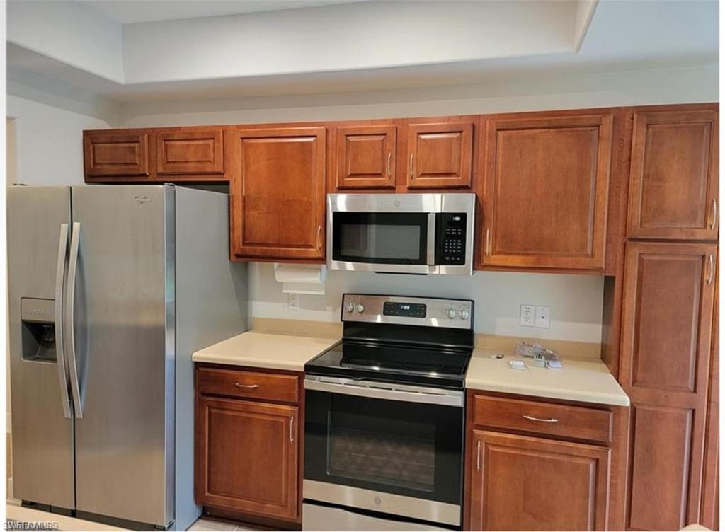 1315 Henley St 1003 Property Photo 2