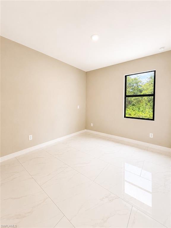 4602 Inez Ave S Property Photo 17