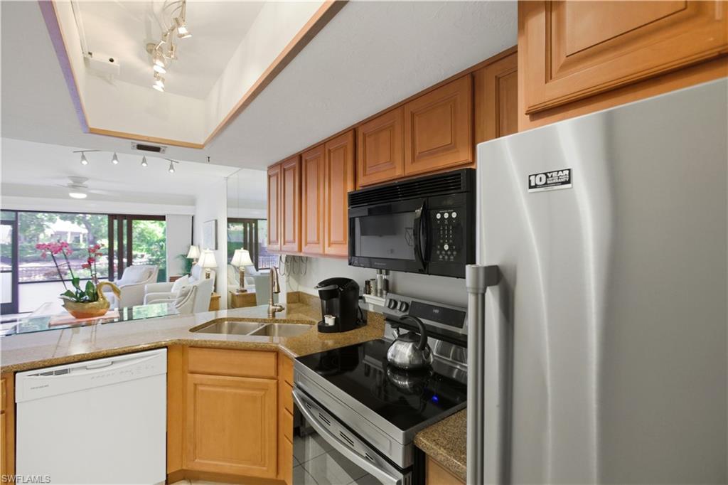 600 Neapolitan Way 105 Property Photo 7