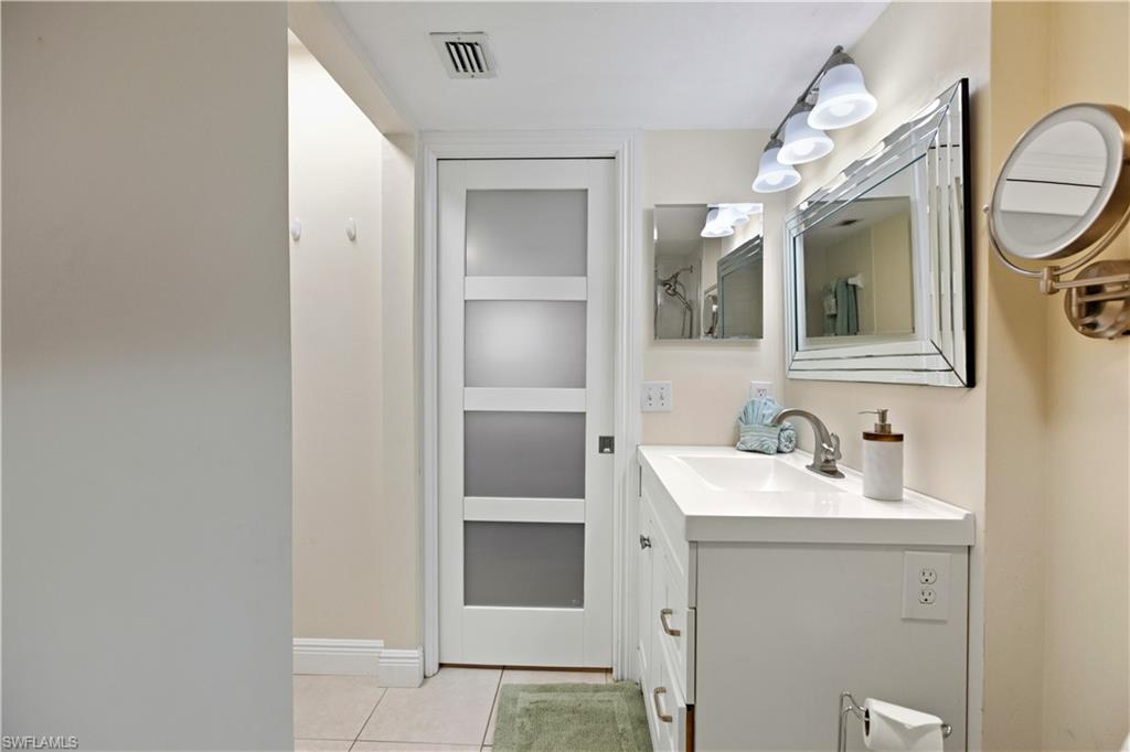 600 Neapolitan Way 105 Property Photo 13