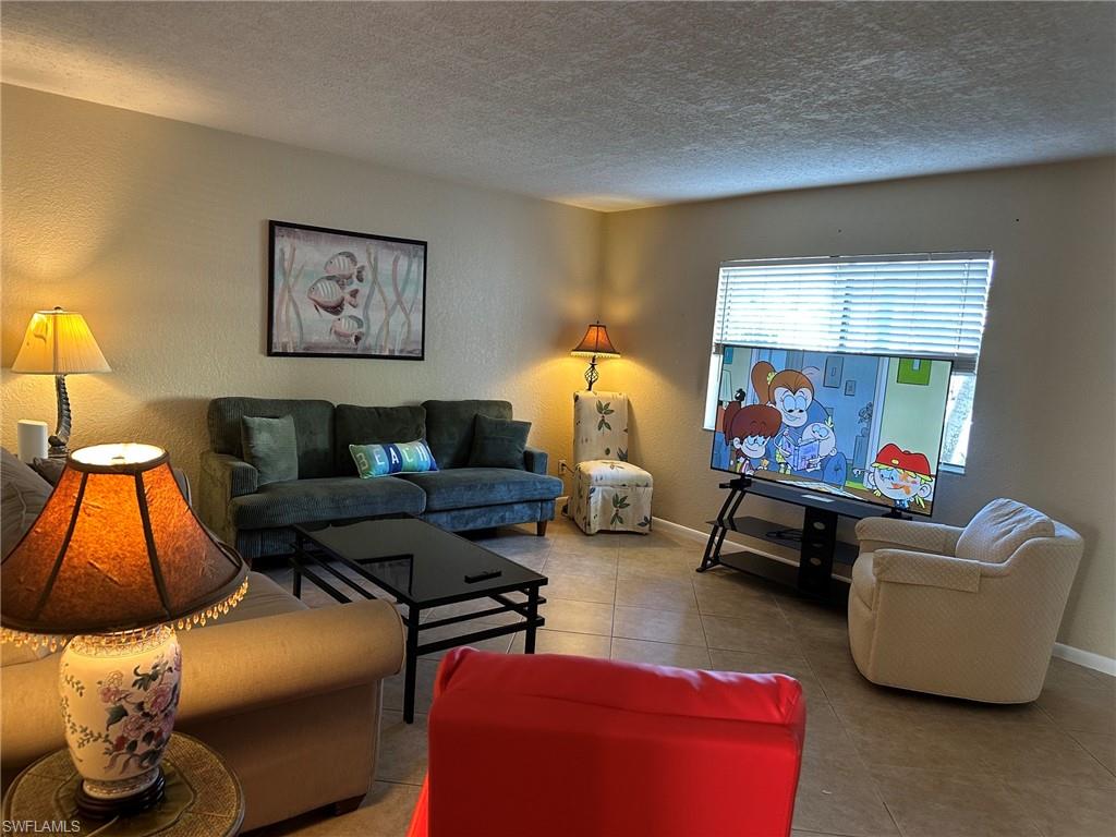 4633 Bayshore Dr M2 Property Photo 2
