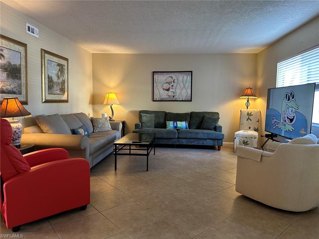 4633 Bayshore Dr M2 Property Photo 3