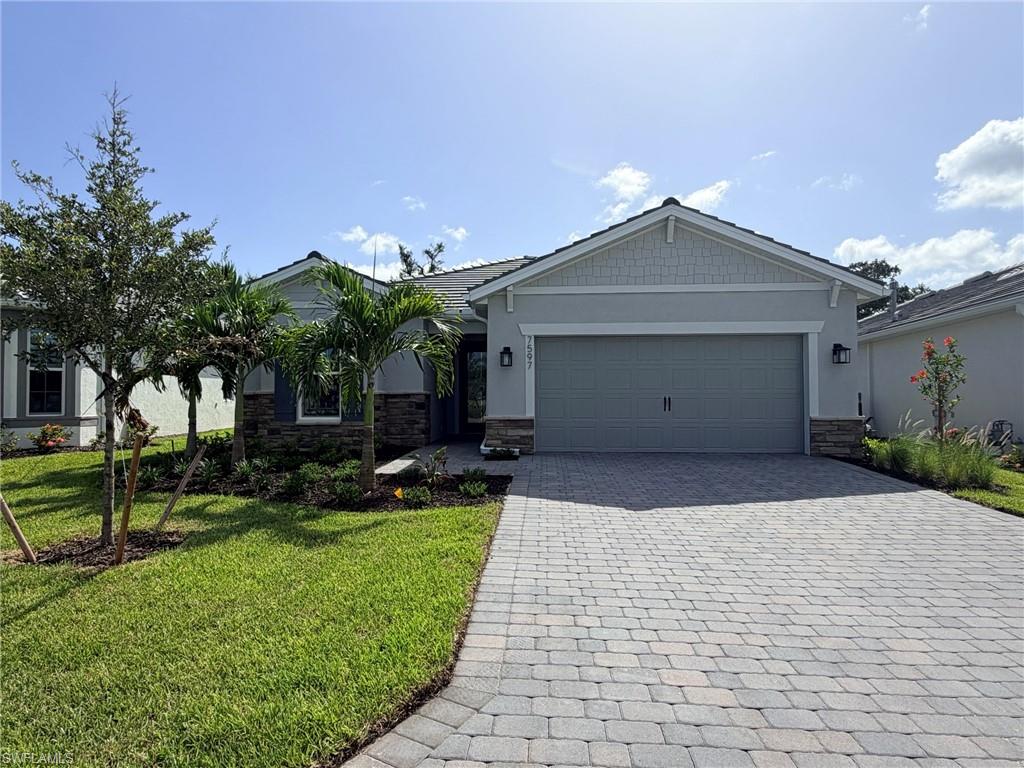 7597 Paradise Tree DR Property Photo 1