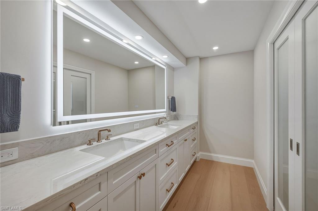 4401 Gulf Shore Blvd N B202 Property Photo 17