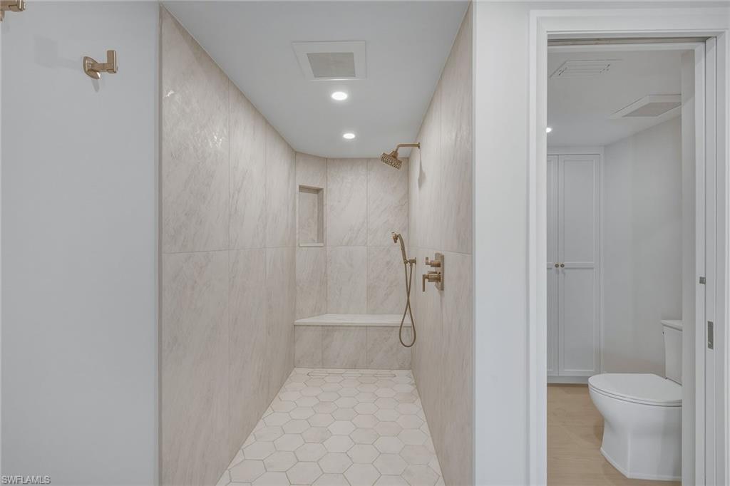 4401 Gulf Shore Blvd N B202 Property Photo 19