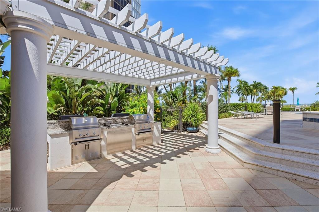 4401 Gulf Shore Blvd N B202 Property Photo 28