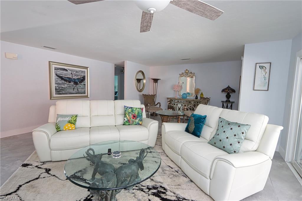 27165 Edenbridge Ct Property Photo 8