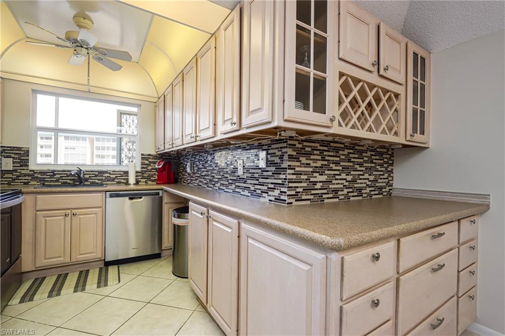 25740 Hickory Blvd 450 Property Photo 6