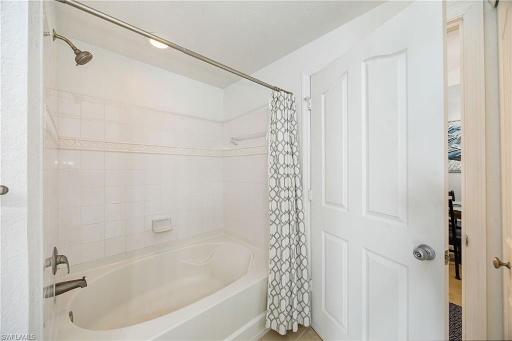 12960 Positano Cir 202 Property Photo 28