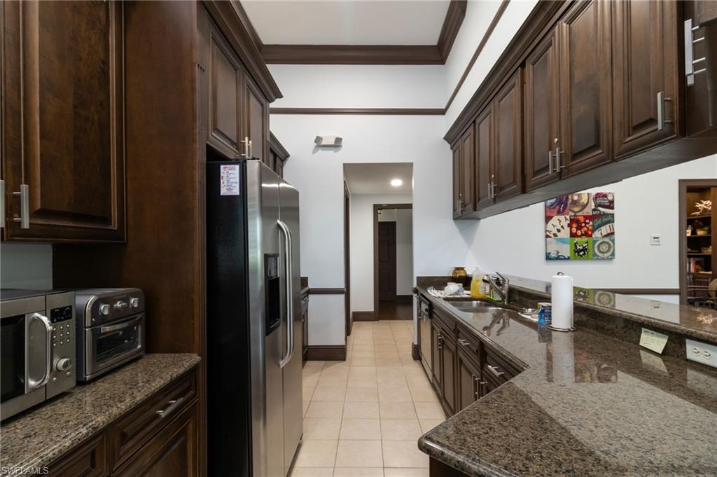 12960 Positano Cir 202 Property Photo 46
