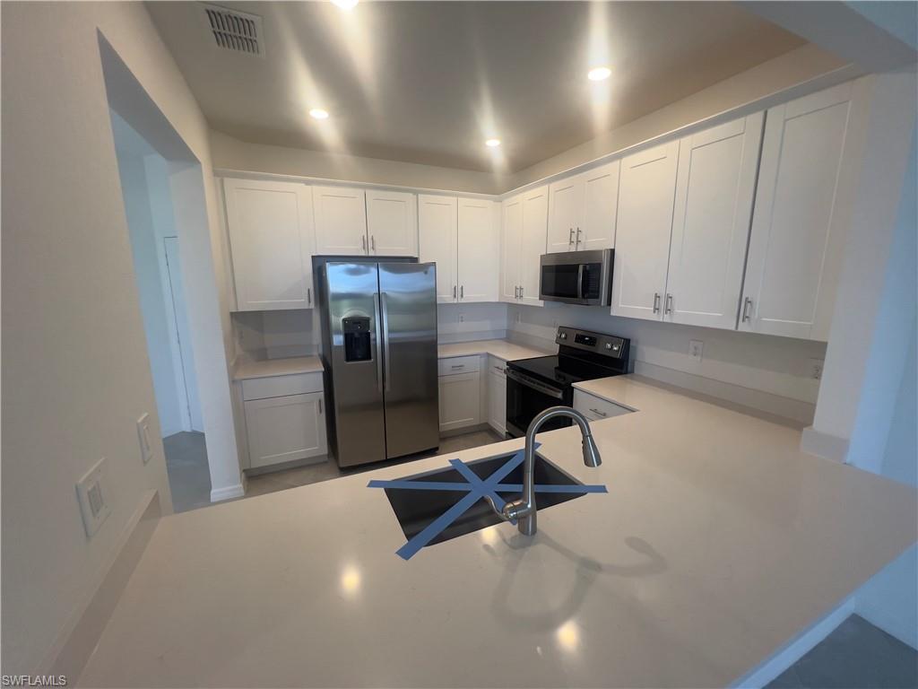 2833 Citrus St Property Photo 6