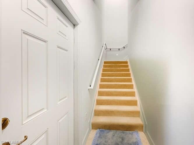 10351 Glastonbury Cir 202 Property Photo 35