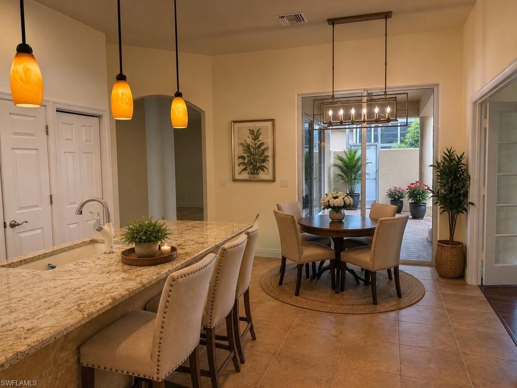 13983 Avon Park Cir Property Photo 4