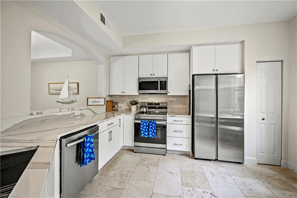 20940 Island Sound Cir 105 Property Photo 5