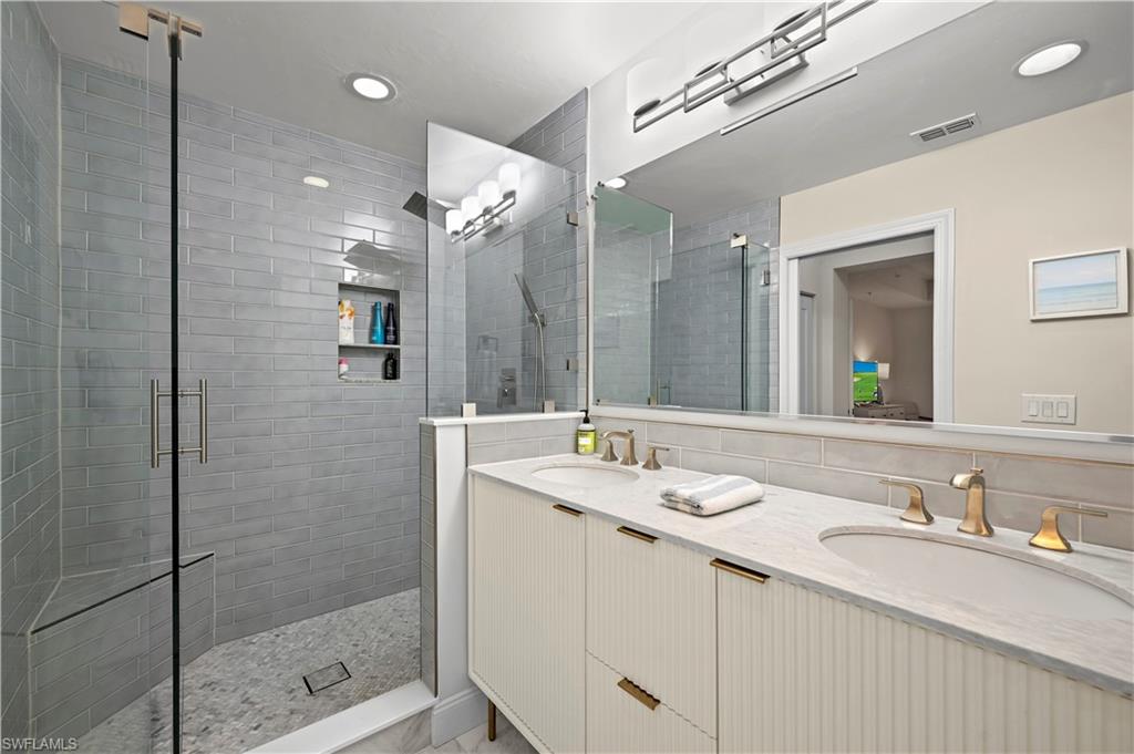 20940 Island Sound Cir 105 Property Photo 15