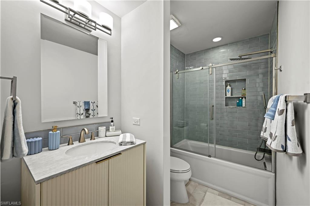 20940 Island Sound Cir 105 Property Photo 18