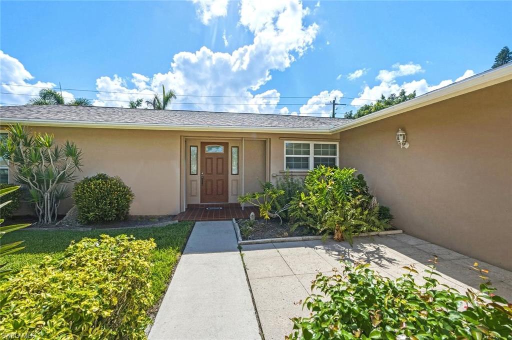 4443 Lakewood Blvd Property Photo 4