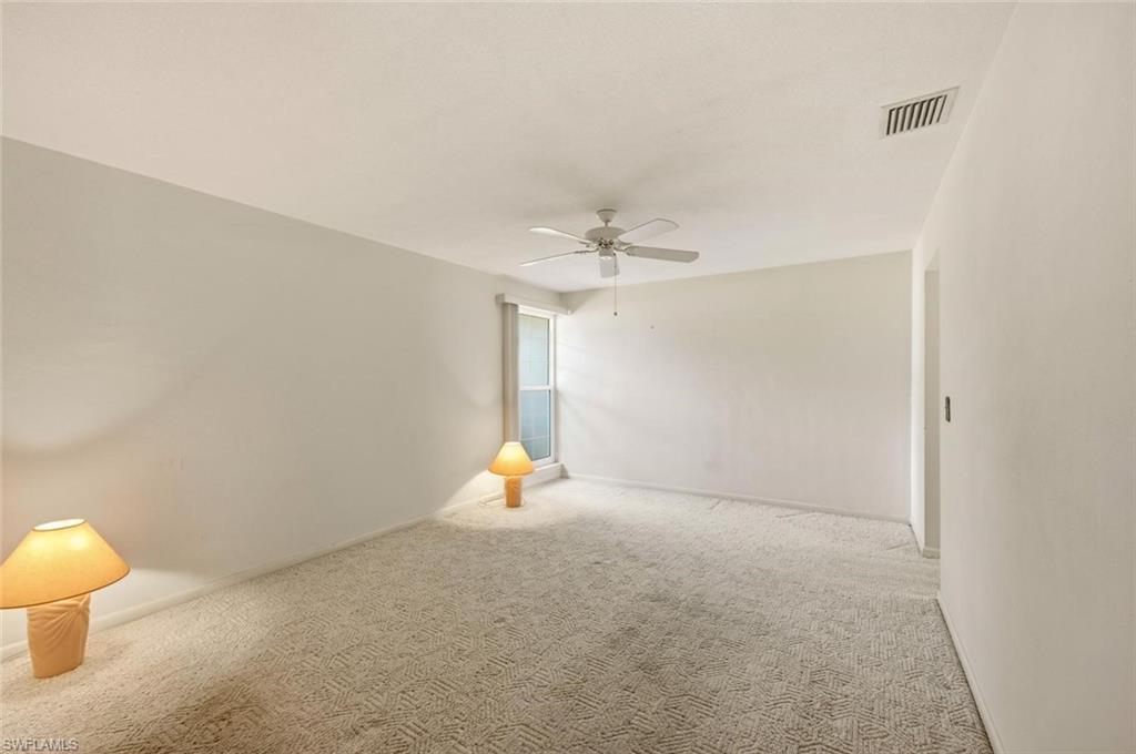 4443 Lakewood Blvd Property Photo 20