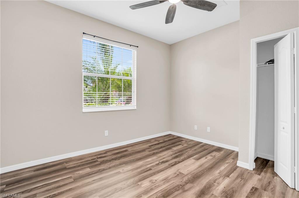 2061 Hamlin St Property Photo 12