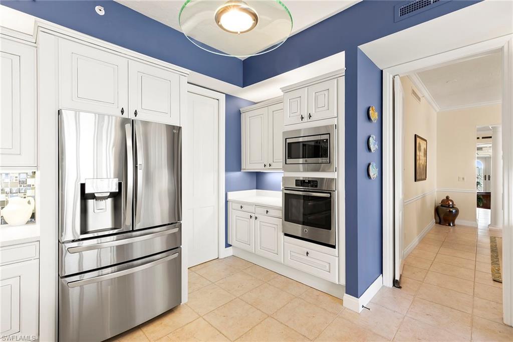 5000 Royal Marco Way 831 Property Photo 19