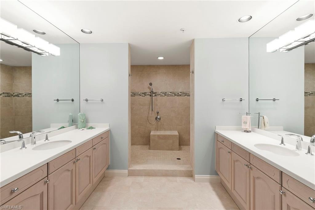 5000 Royal Marco Way 831 Property Photo 25