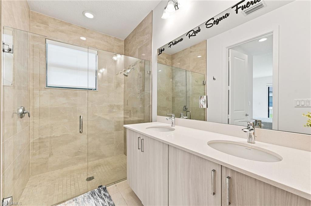 5604 Cobalto Way Property Photo 22