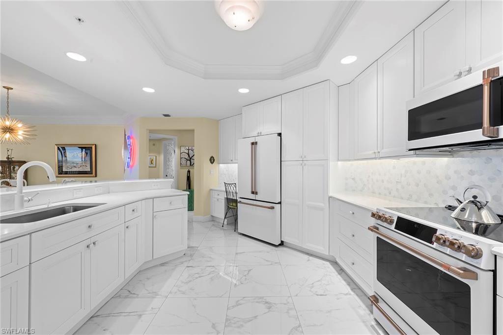 23650 Via Veneto Blvd 1403 Property Photo 4