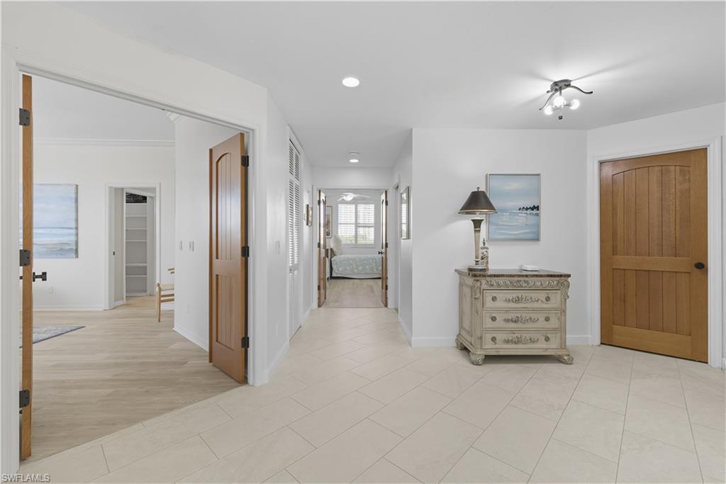 7040 Pelican Bay Blvd 401 Property Photo 13