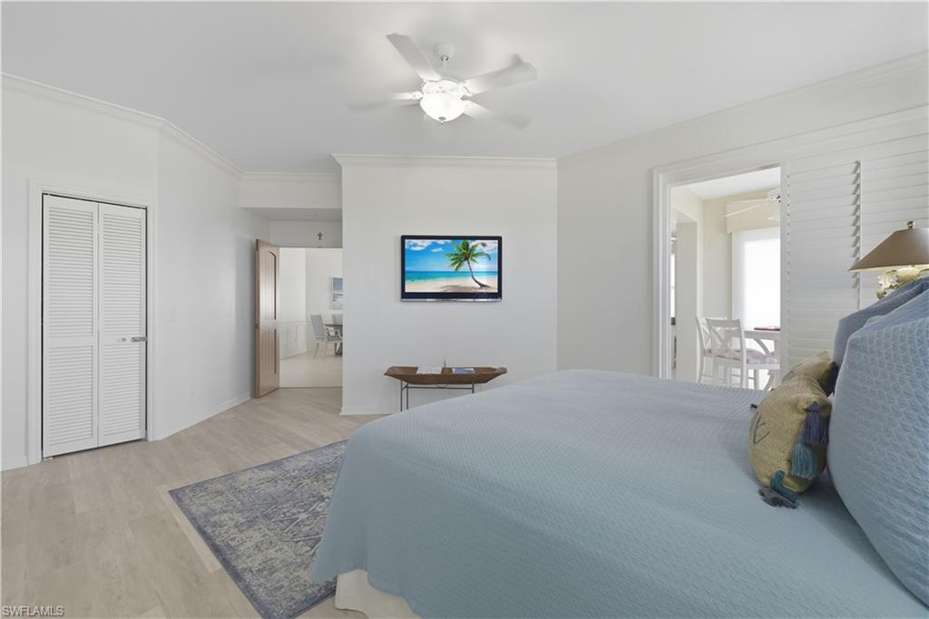 7040 Pelican Bay Blvd 401 Property Photo 28