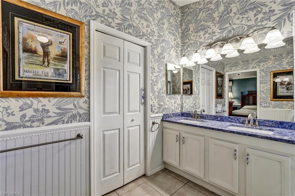 5866 Westbourgh Ct Property Photo 19