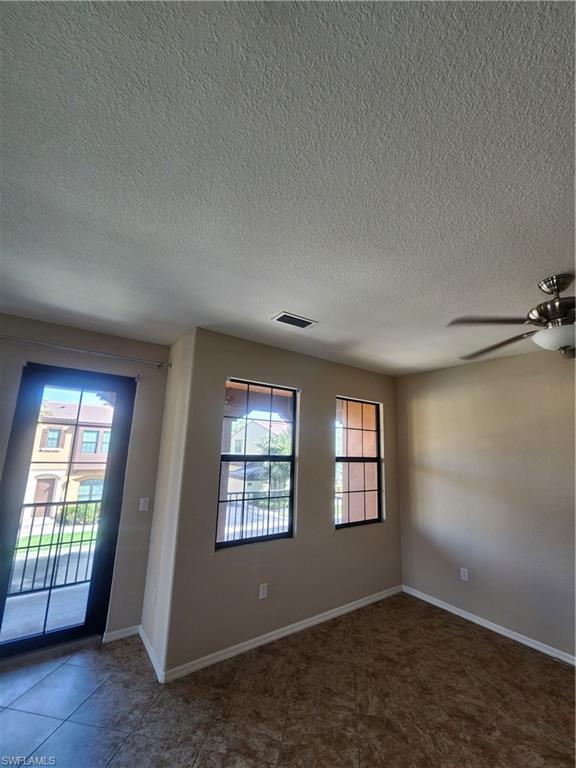 9071 Albion Ln N 5706 Property Photo 21